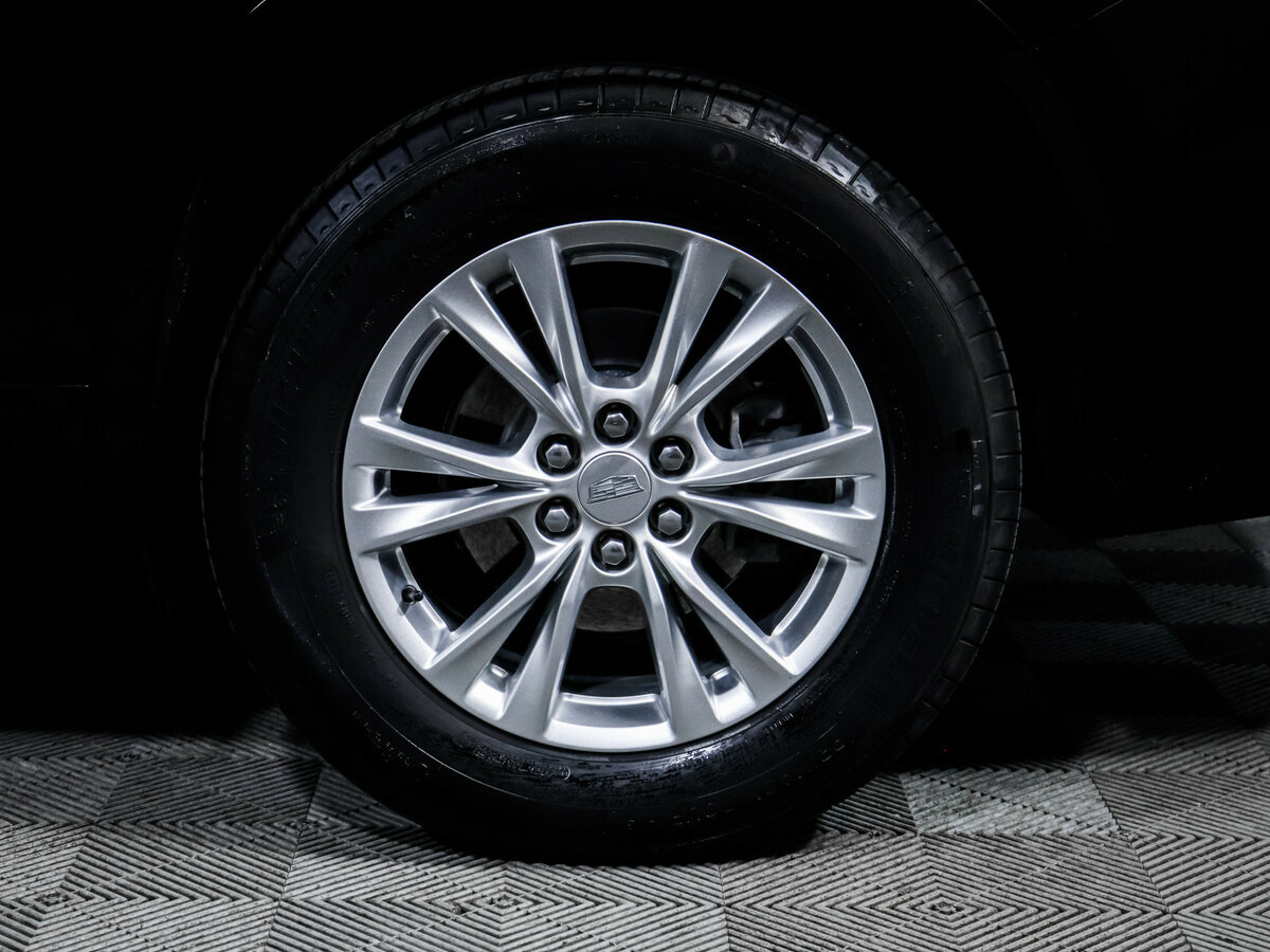 Купить Cadillac XT6 с пробегом. Фото: #10