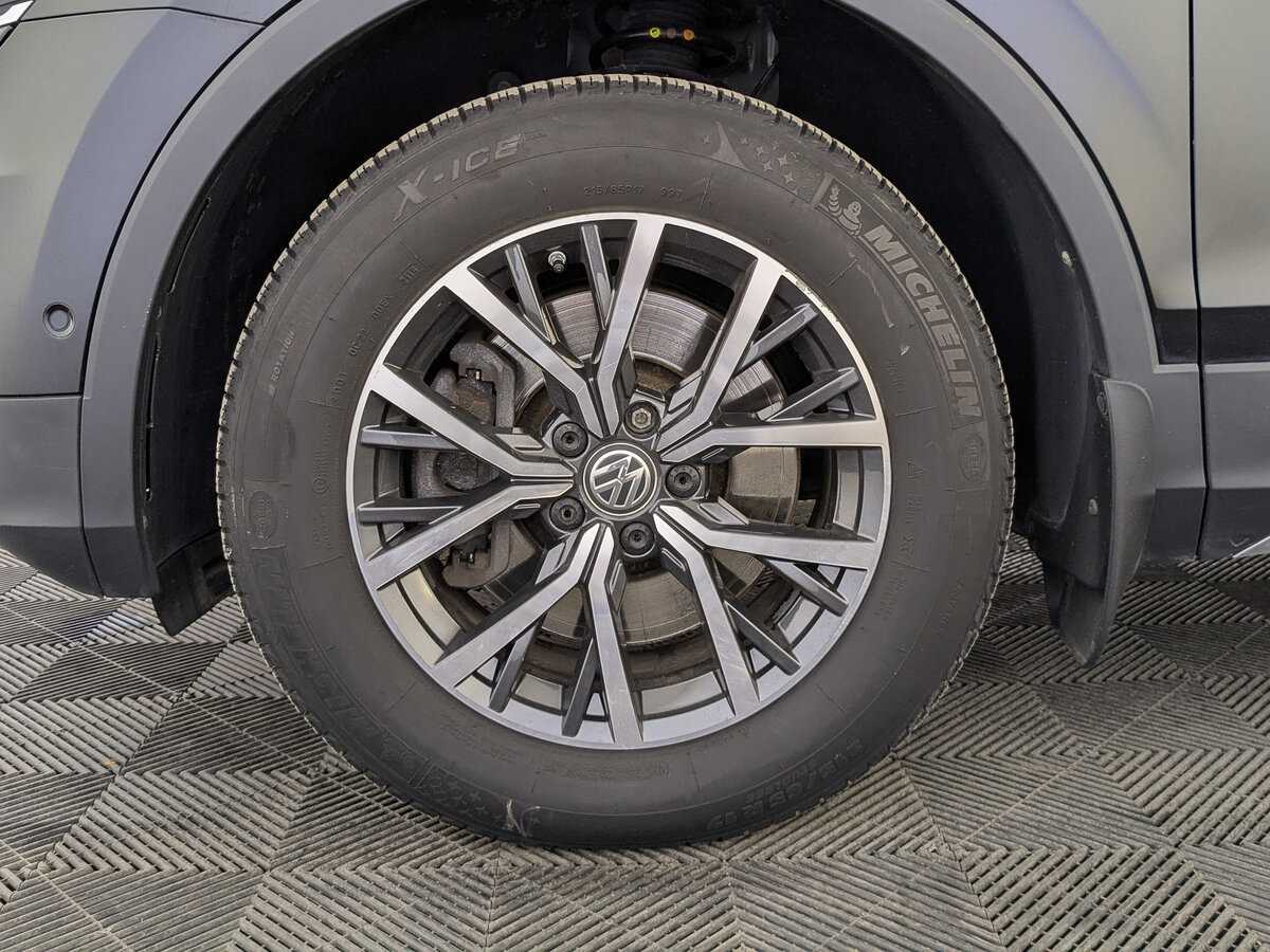 Купить Volkswagen Tiguan с пробегом. Фото: #10