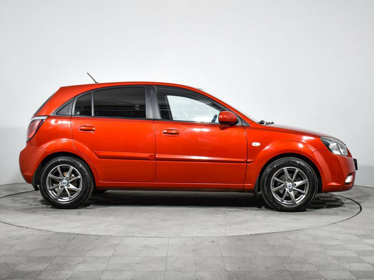 Купить Kia Rio с пробегом. Фото: #3