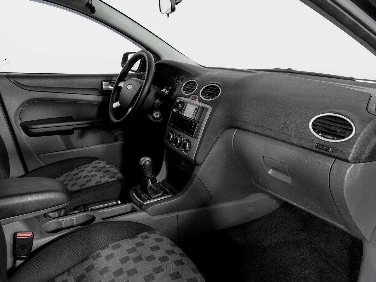 Купить Ford Focus с пробегом. Фото: #8