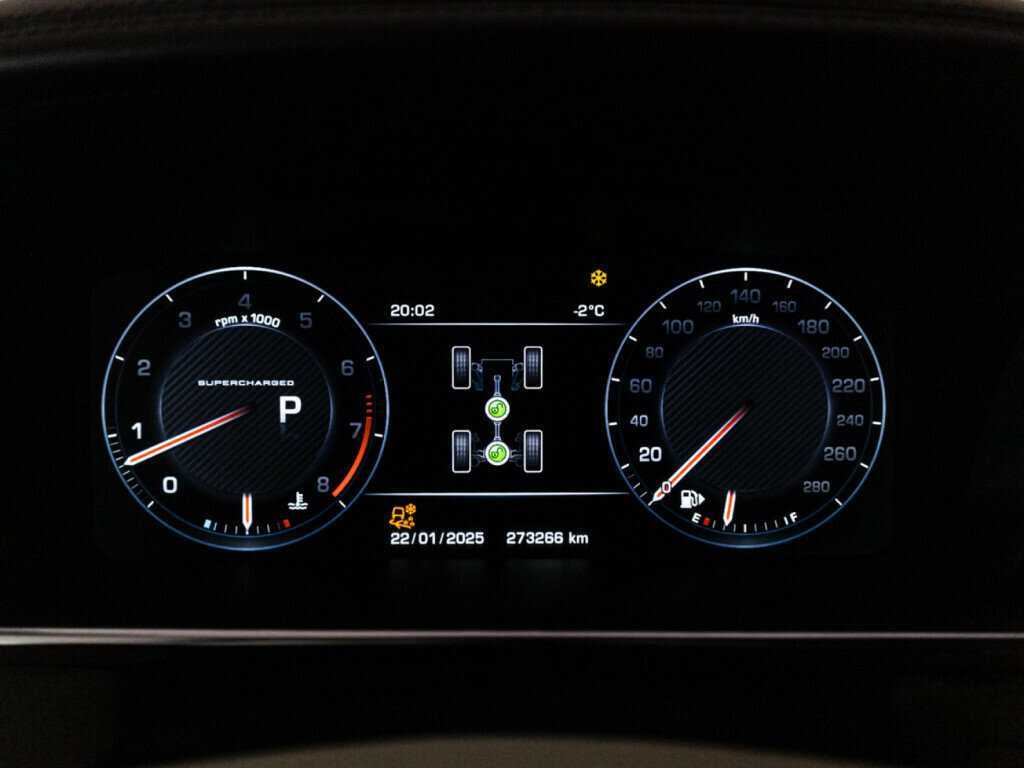 Купить Land Rover Range Rover с пробегом. Фото: #11