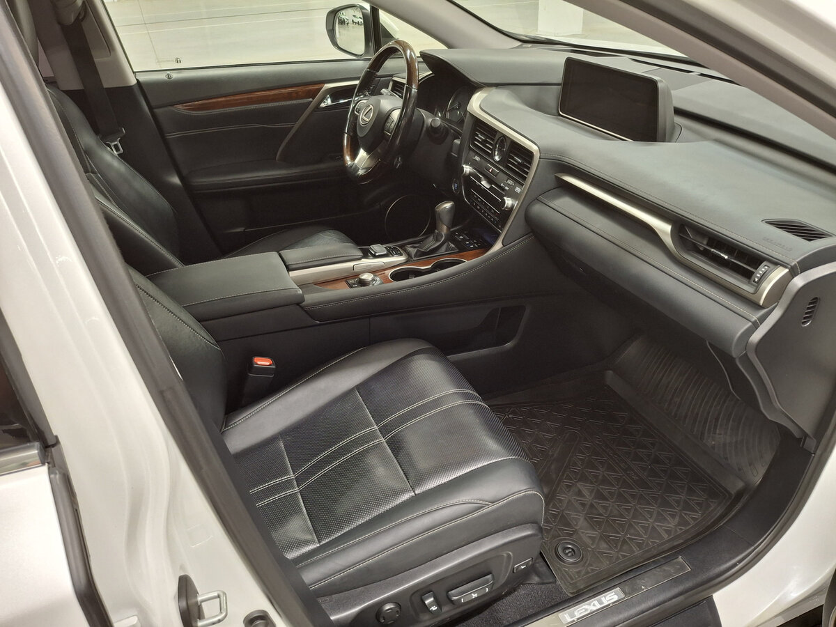 Купить Lexus RX с пробегом. Фото: #10