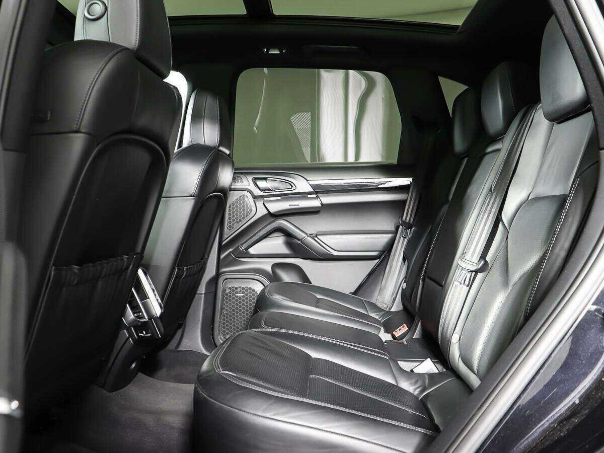 Купить Porsche Cayenne с пробегом. Фото: #11