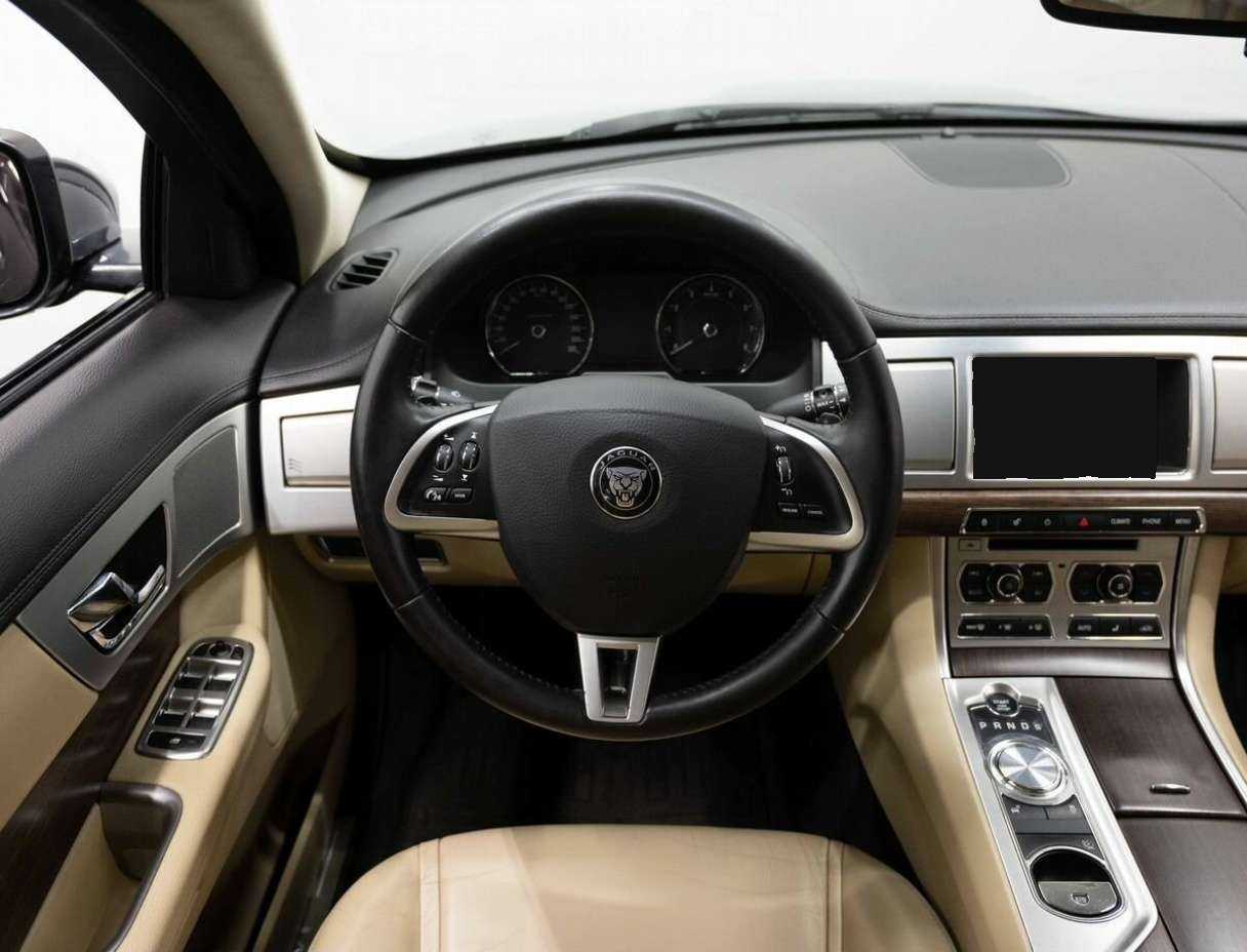 Купить Jaguar XF с пробегом. Фото: #17