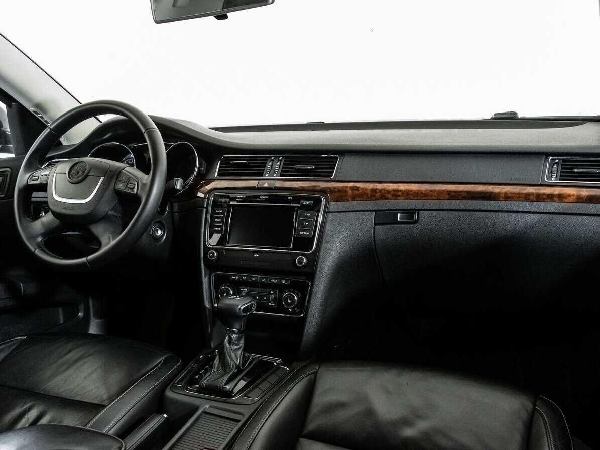 Купить Skoda Superb с пробегом. Фото: #6