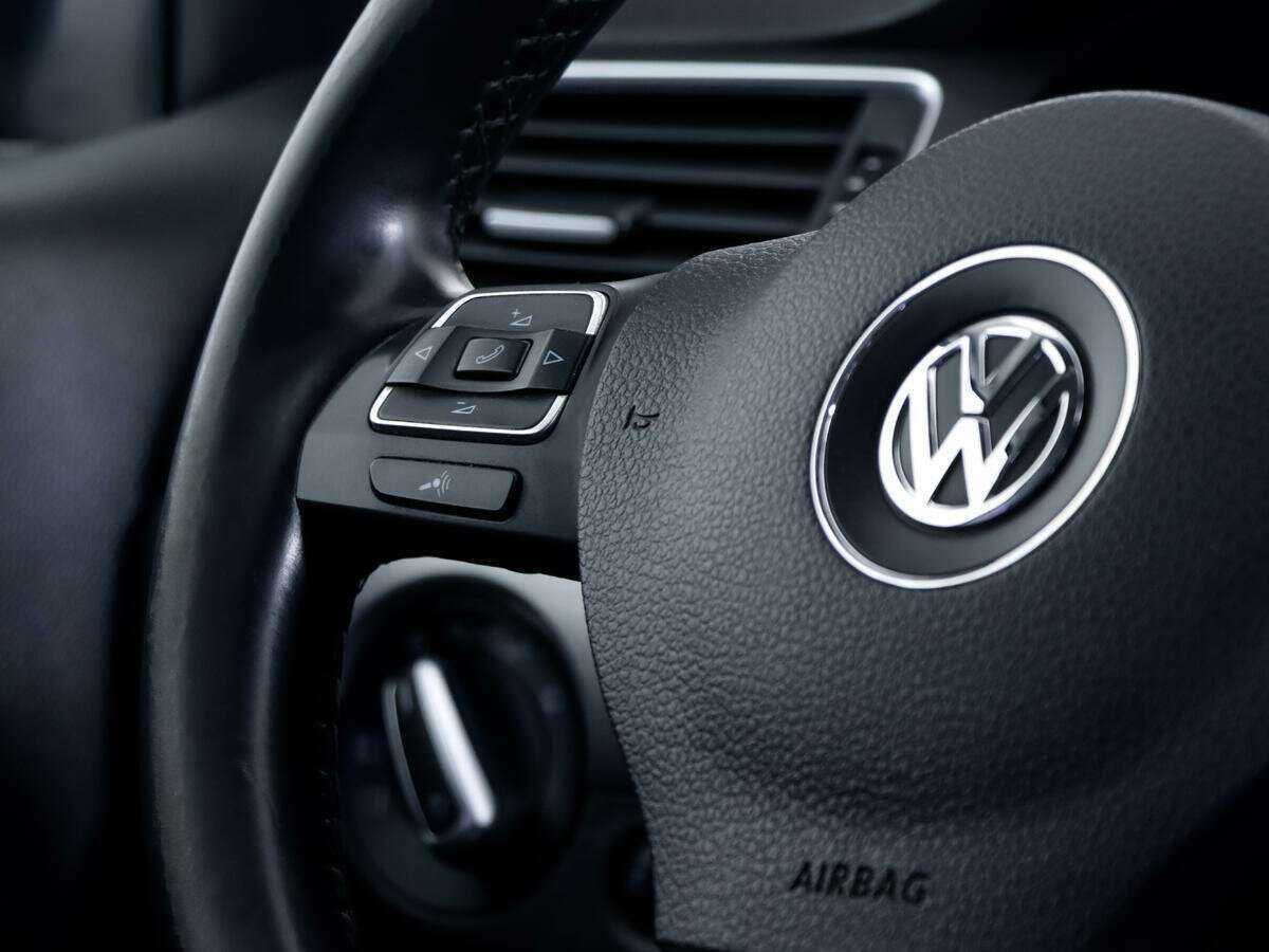 Купить Volkswagen Jetta с пробегом. Фото: #15