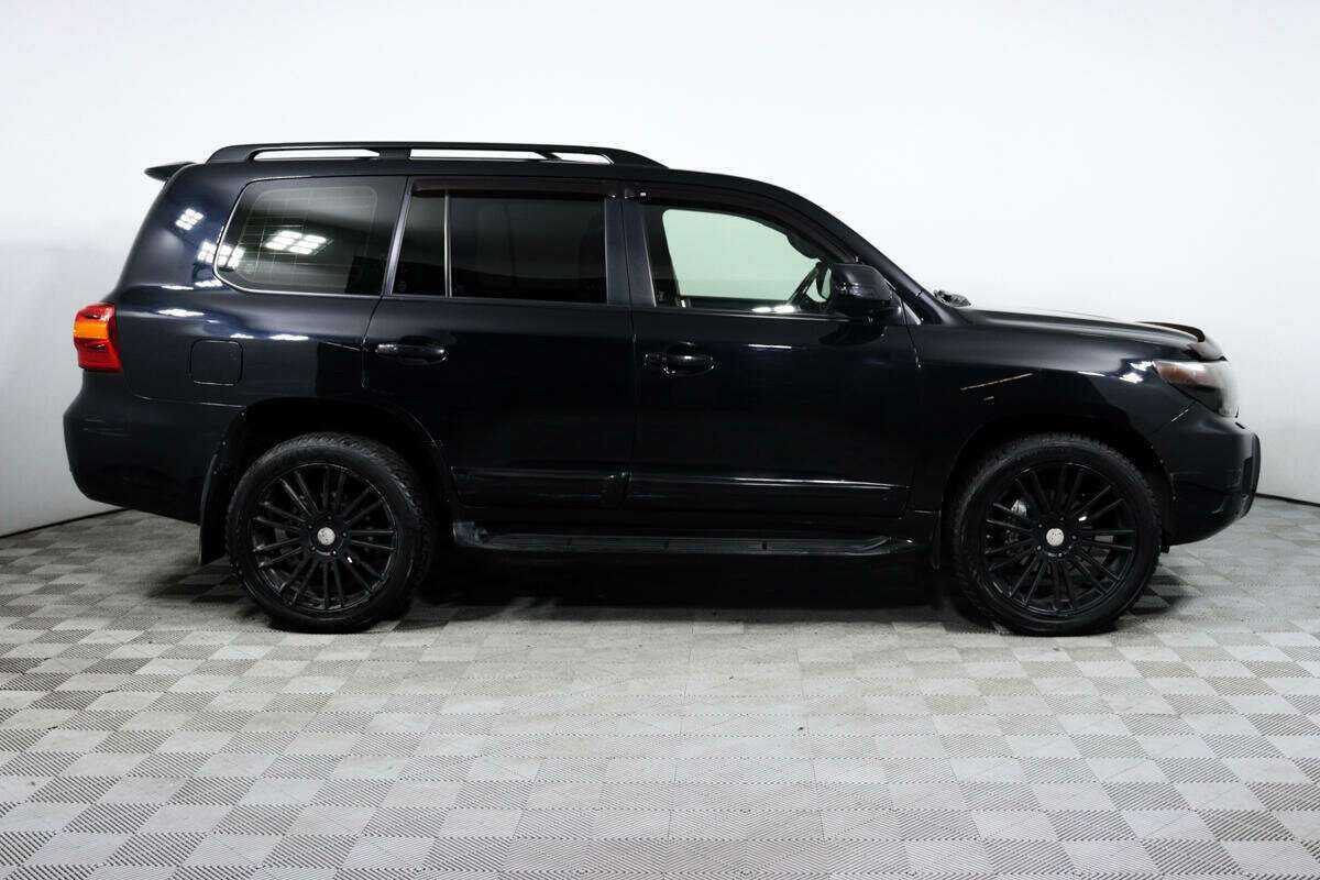 Купить Toyota Land Cruiser с пробегом. Фото: #3