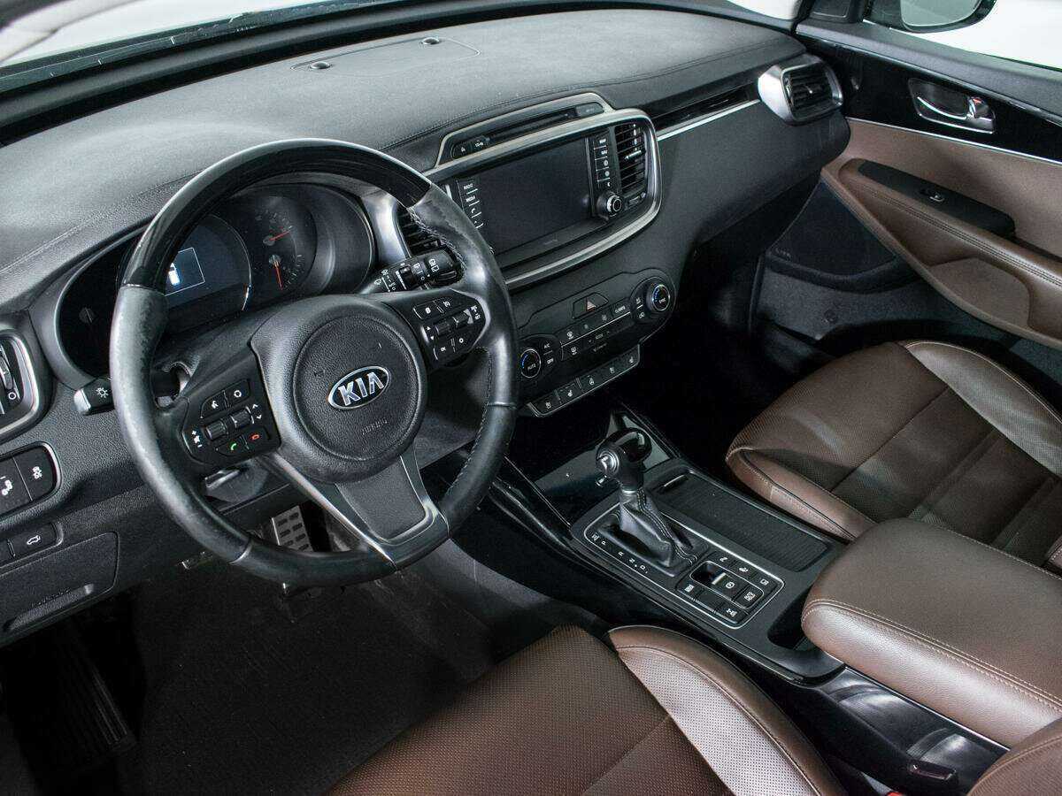 Купить Kia Sorento с пробегом. Фото: #12