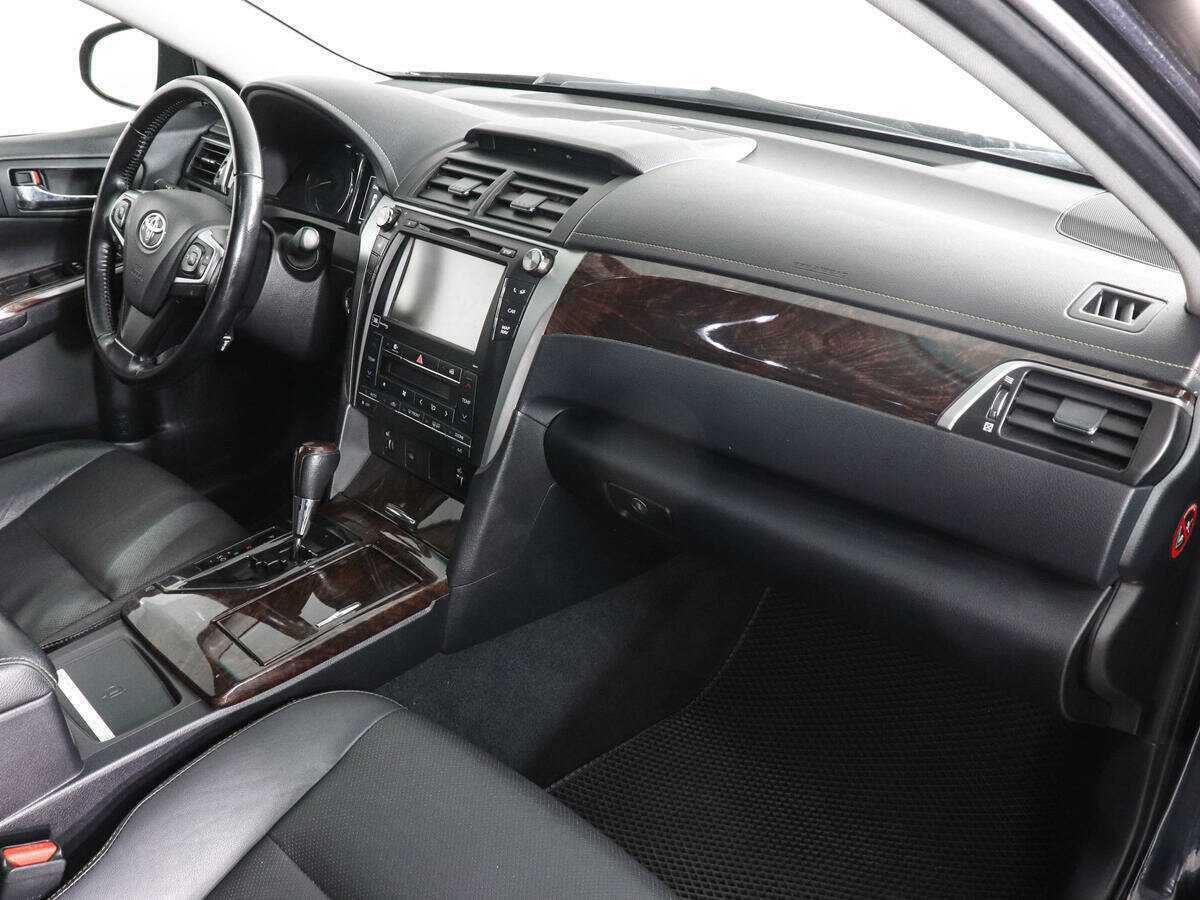 Купить Toyota Camry с пробегом. Фото: #9