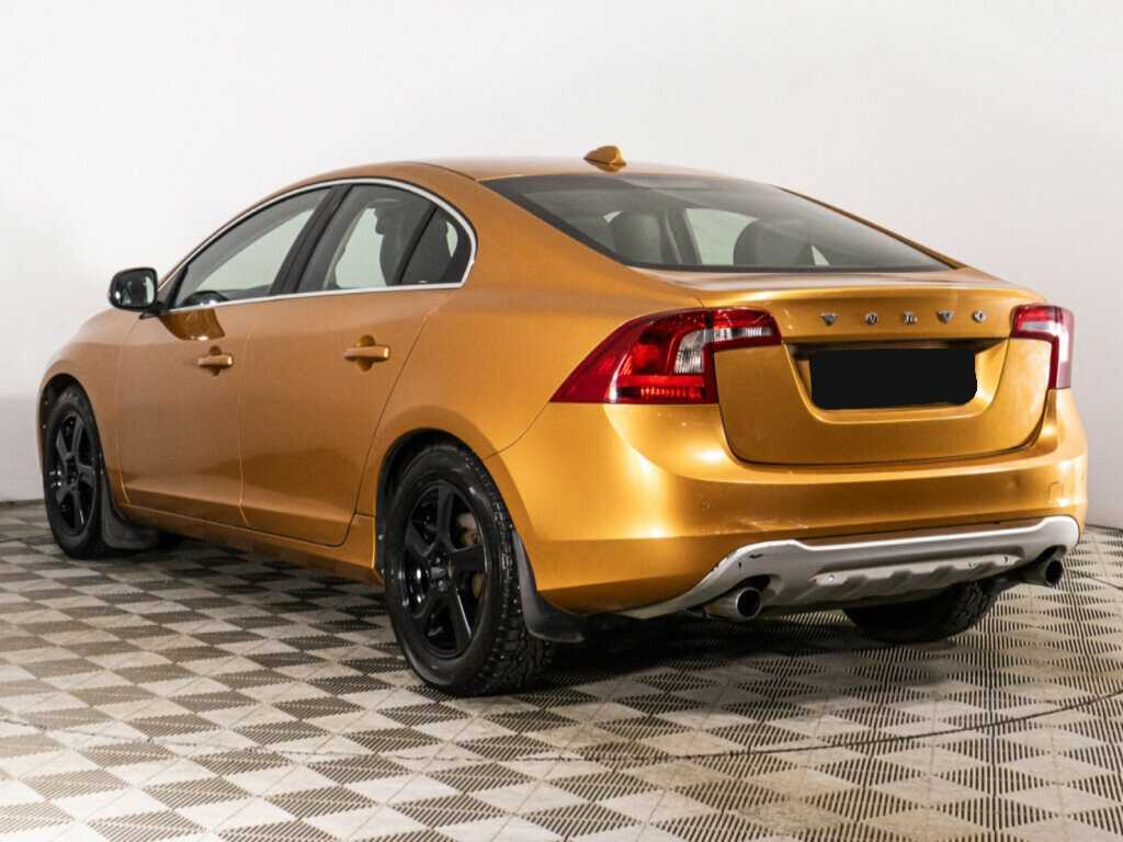 Купить Volvo S60 с пробегом. Фото: #6