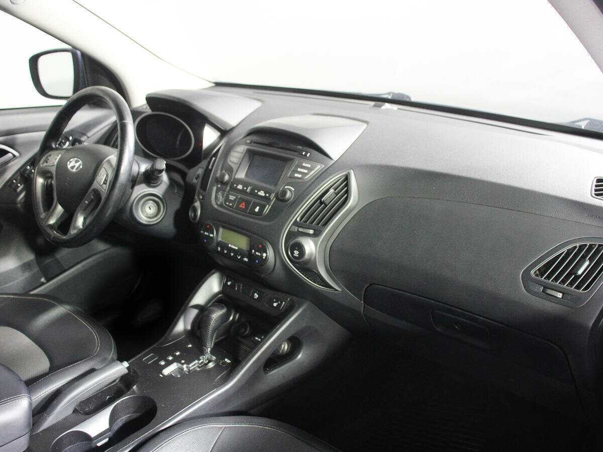 Купить Hyundai ix35 с пробегом. Фото: #8