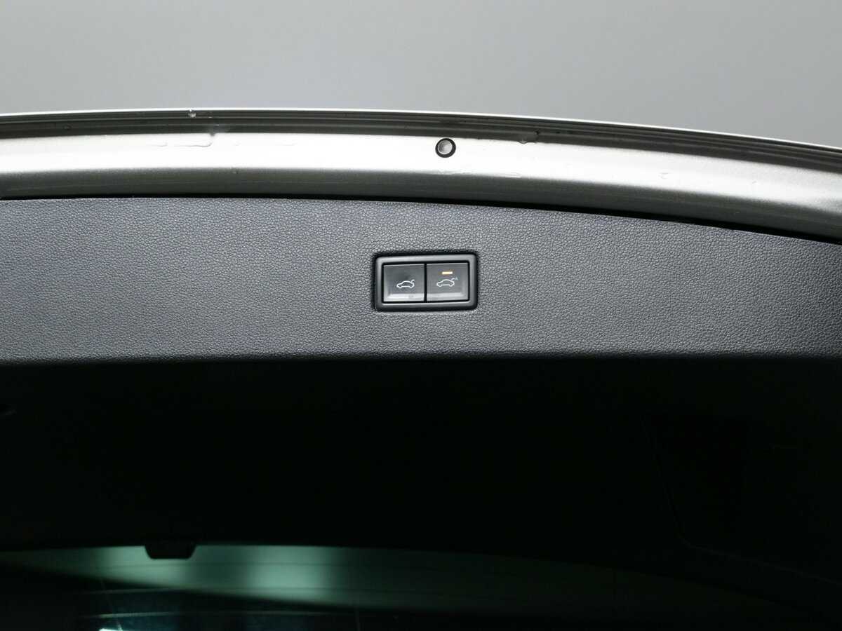 Купить Volkswagen Tiguan с пробегом. Фото: #9