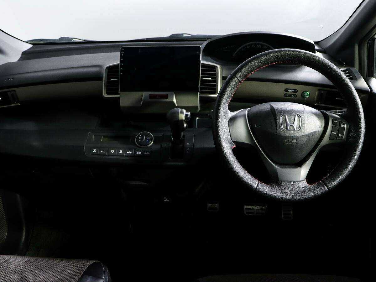 Купить Honda Freed с пробегом. Фото: #9