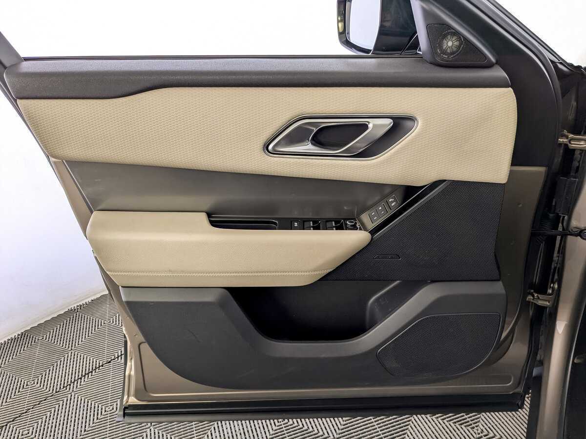 Купить Land Rover Range Rover Velar с пробегом. Фото: #16