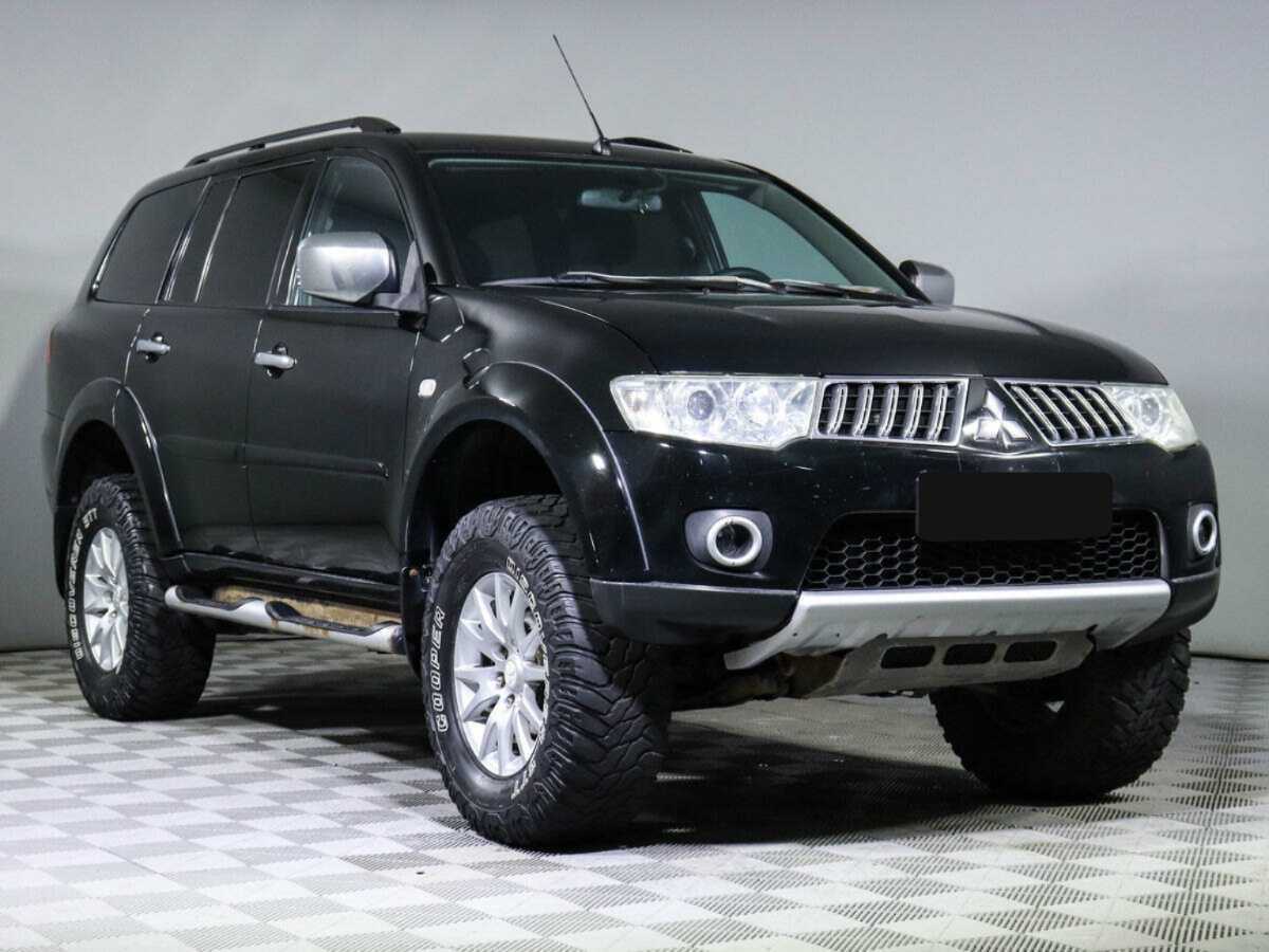 Купить Mitsubishi Pajero Sport с пробегом. Фото: #1