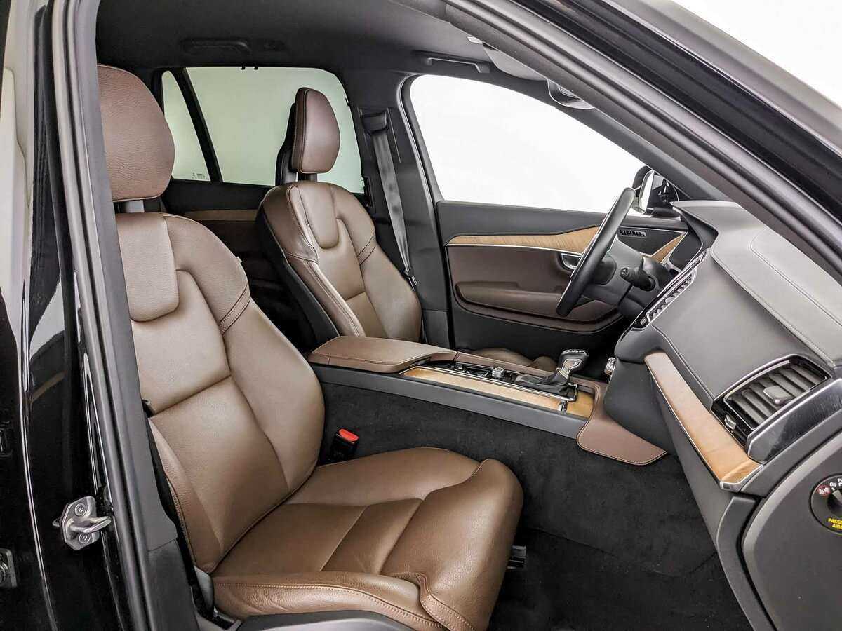 Купить Volvo XC90 с пробегом. Фото: #19