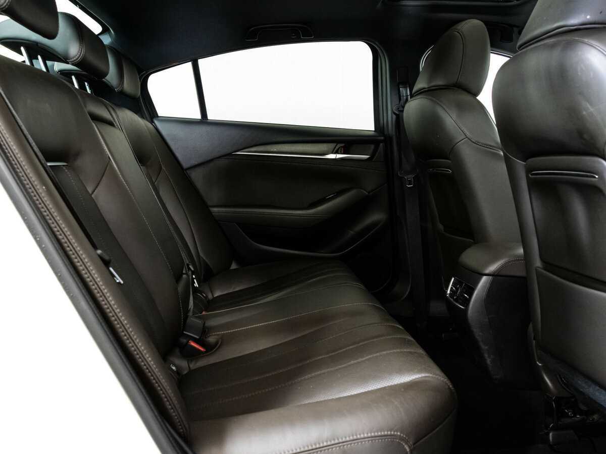 Купить Mazda 6 с пробегом. Фото: #18