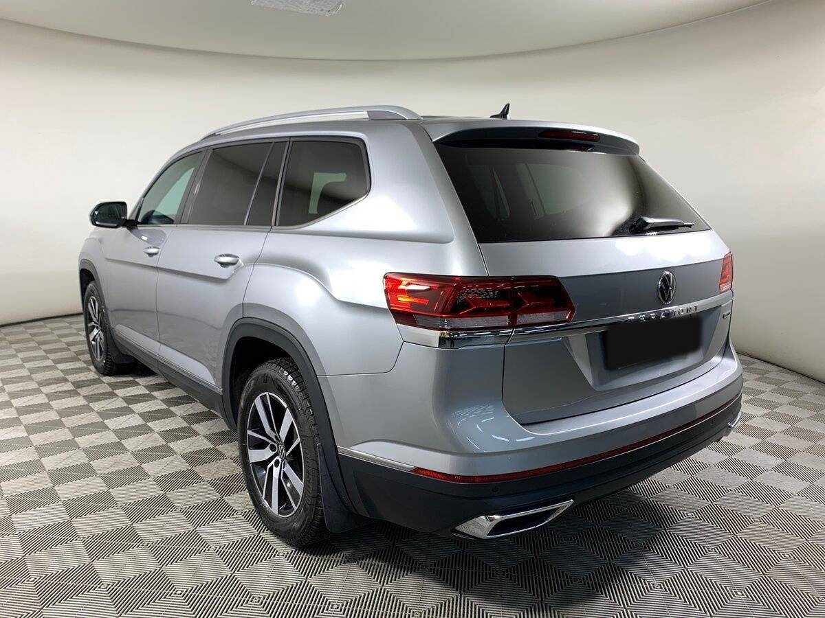 Купить Volkswagen Teramont с пробегом. Фото: #6