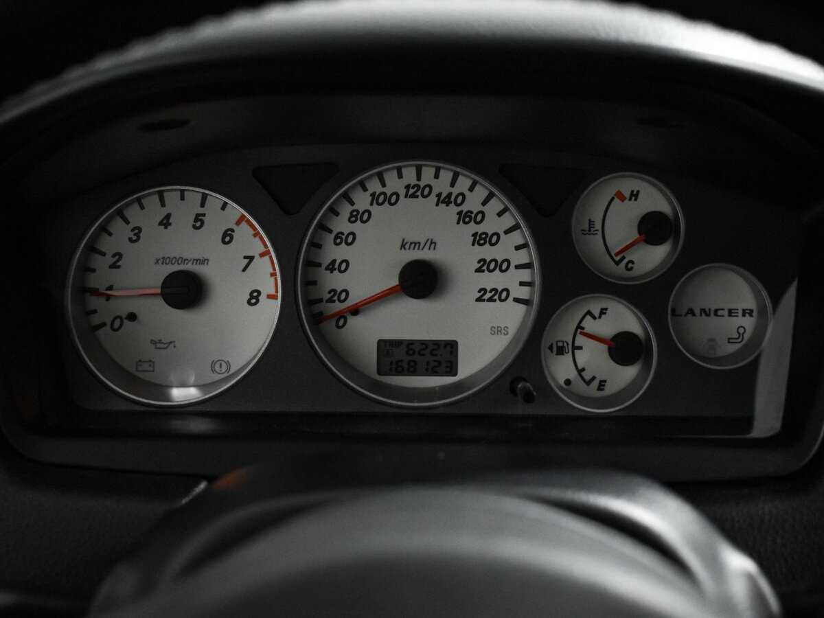 Купить Mitsubishi Lancer с пробегом. Фото: #13