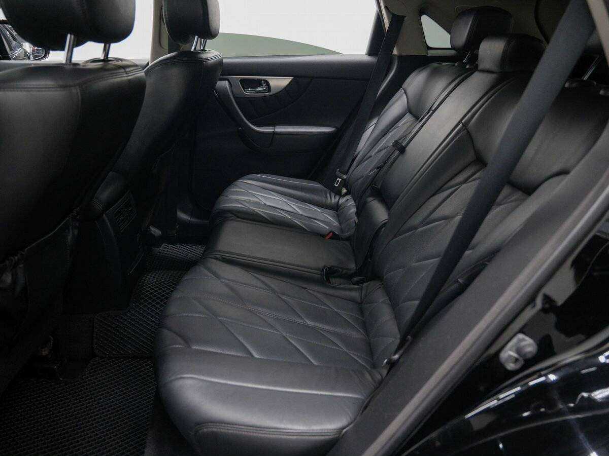 Купить Infiniti FX с пробегом. Фото: #11