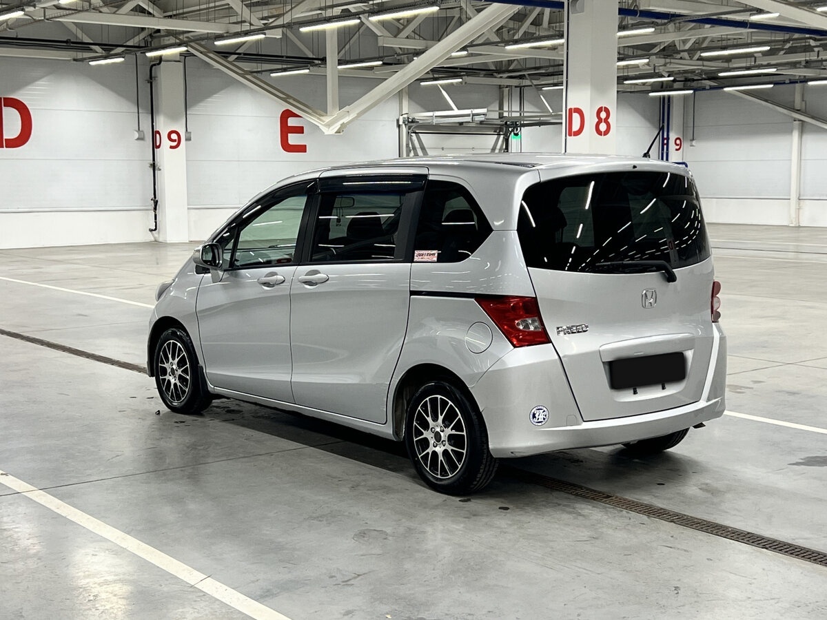 Купить Honda Freed с пробегом. Фото: #6