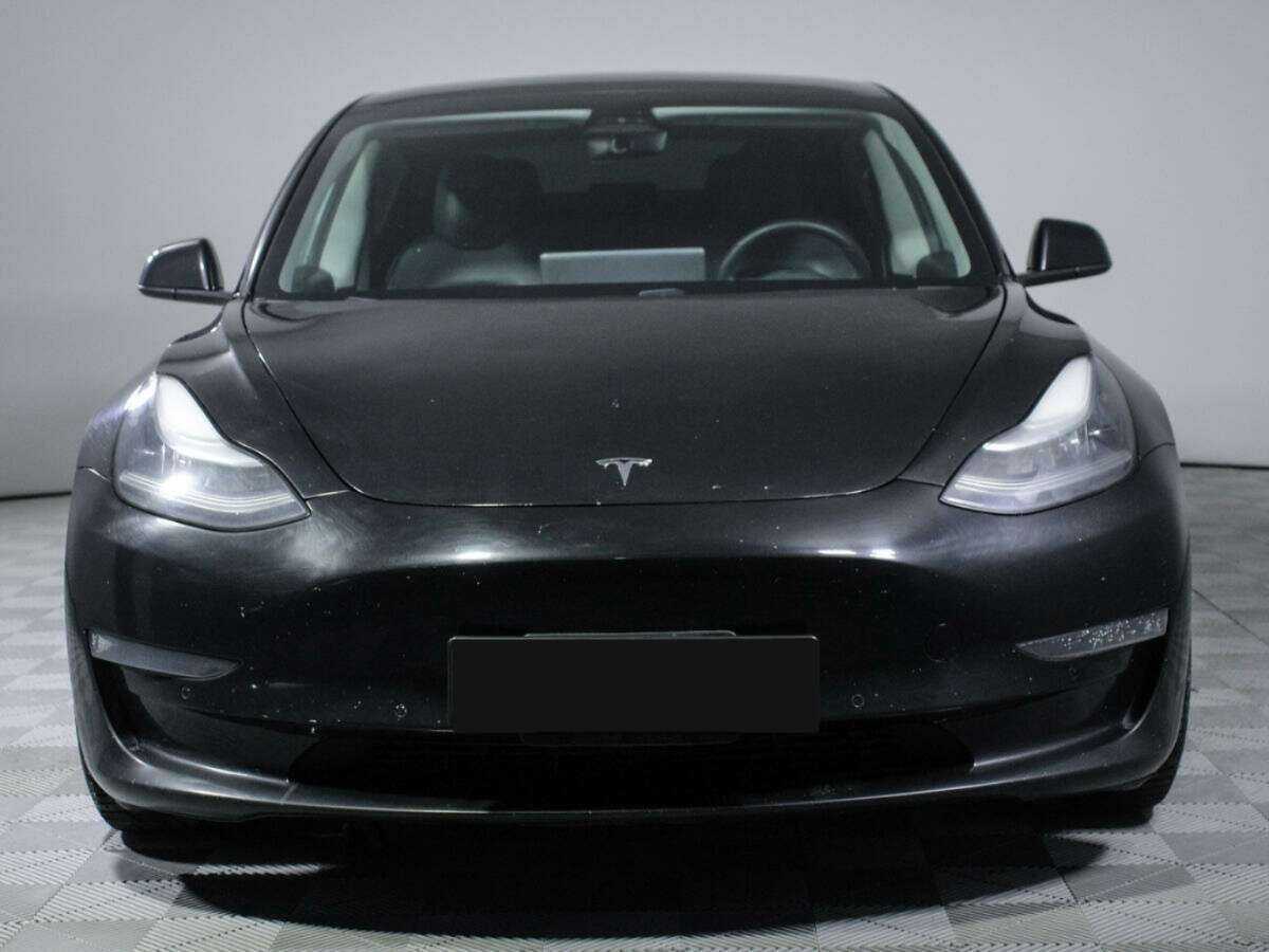 Купить Tesla Model 3 с пробегом. Фото: #1