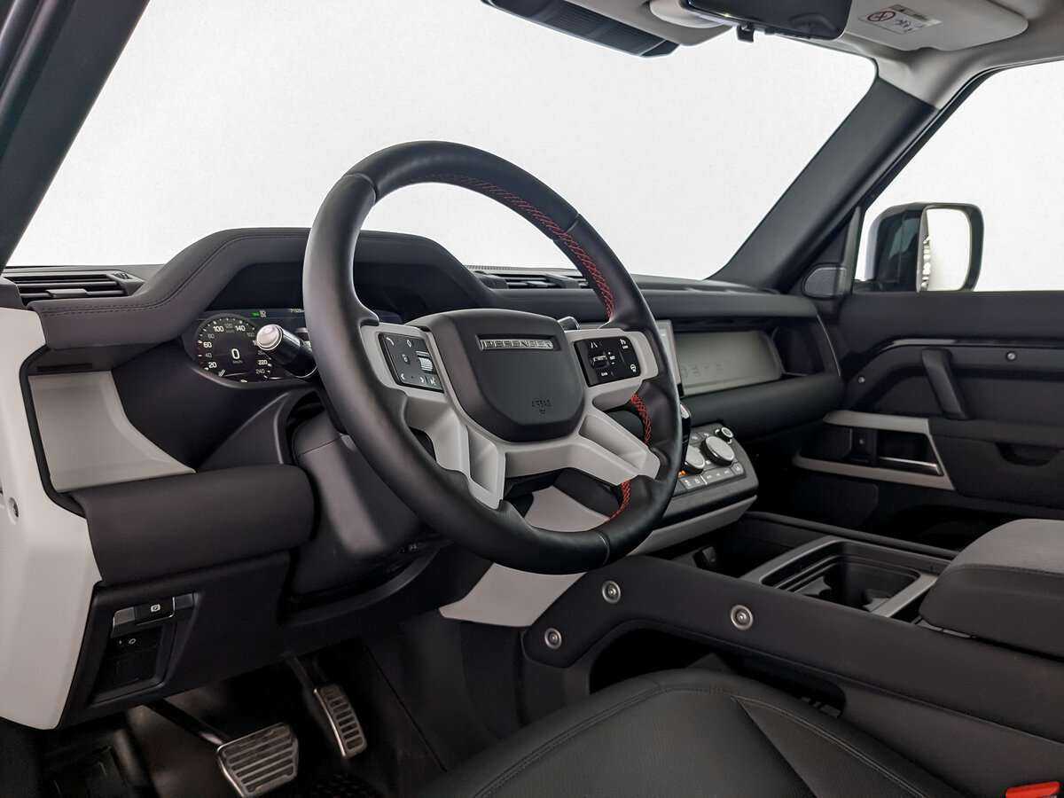 Купить Land Rover Defender с пробегом. Фото: #11
