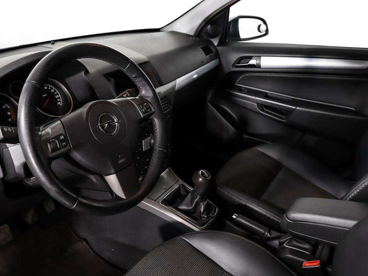 Купить Opel Astra с пробегом. Фото: #8