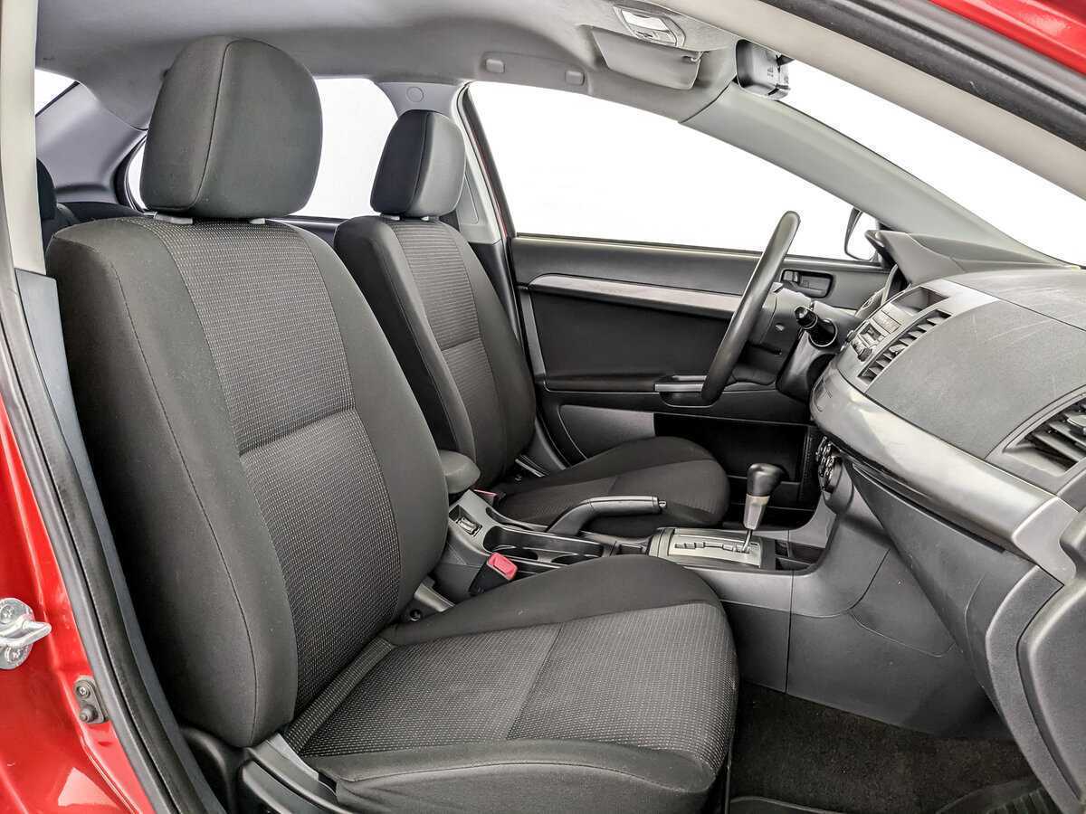 Купить Mitsubishi Lancer с пробегом. Фото: #21