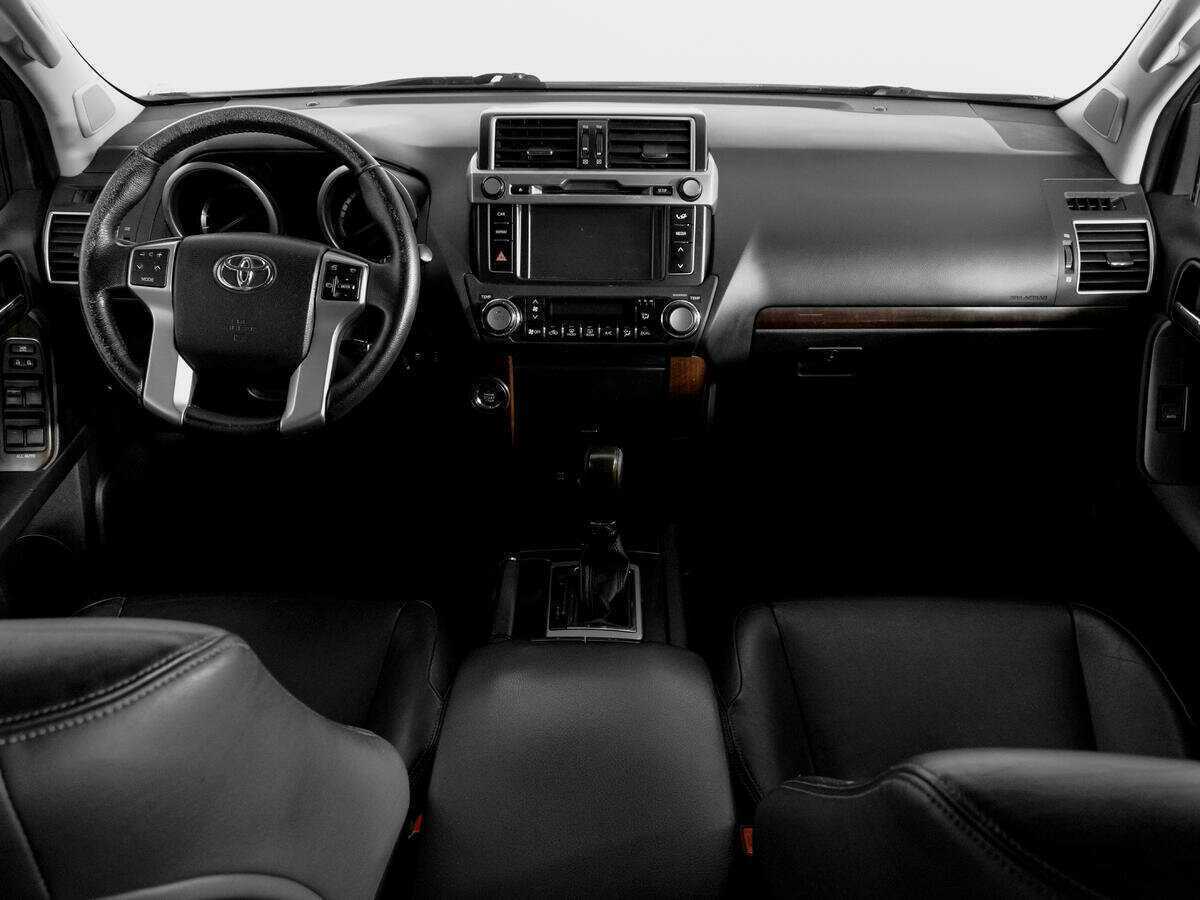 Купить Toyota Land Cruiser Prado с пробегом. Фото: #11