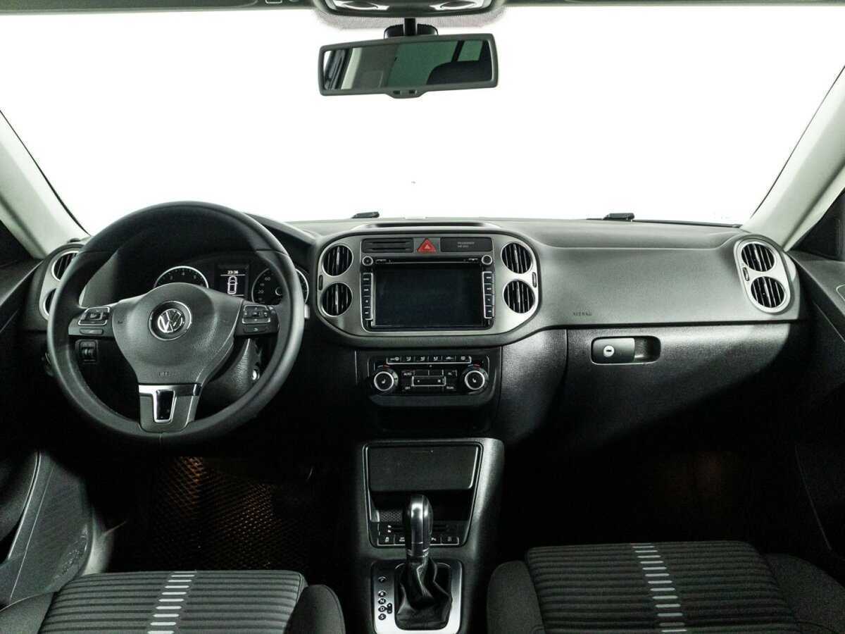 Купить Volkswagen Tiguan с пробегом. Фото: #12