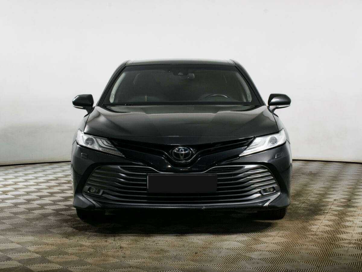 Купить Toyota Camry с пробегом. Фото: #1