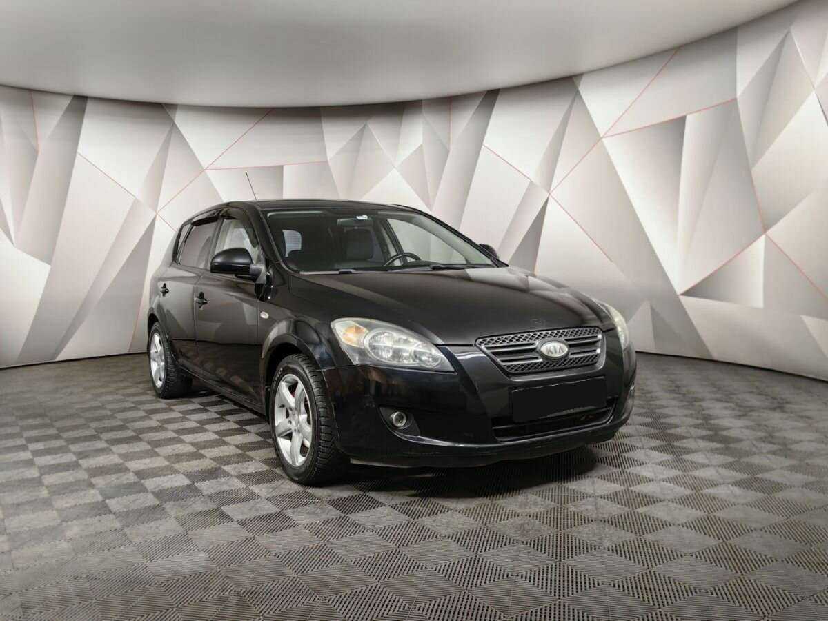 Купить Kia Ceed с пробегом. Фото: #2