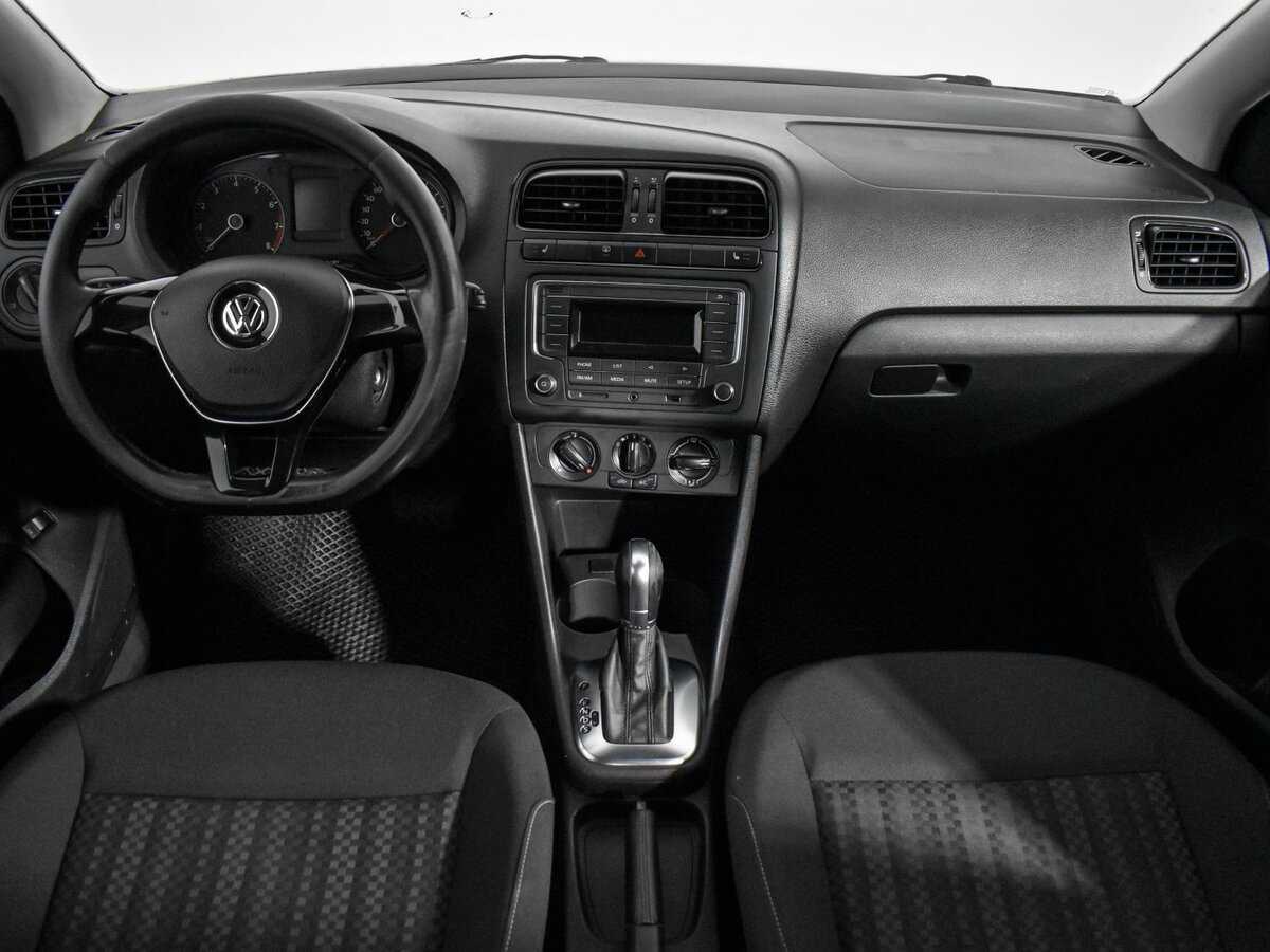 Купить Volkswagen Polo с пробегом. Фото: #13