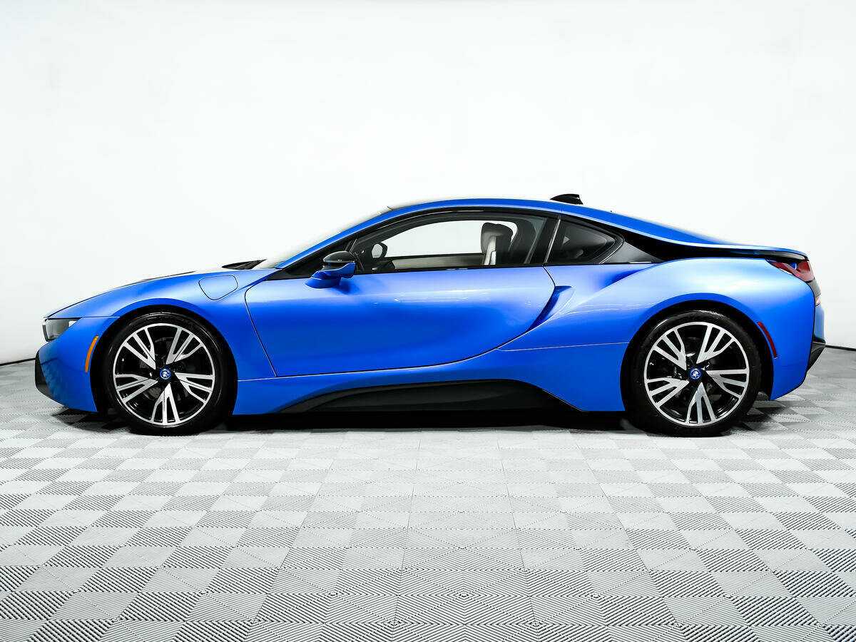 Купить BMW i8 с пробегом. Фото: #7