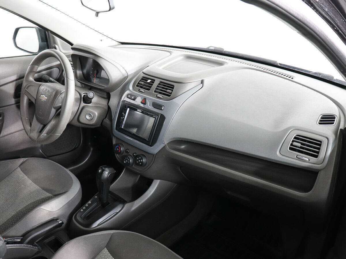 Купить Chevrolet Cobalt с пробегом. Фото: #9