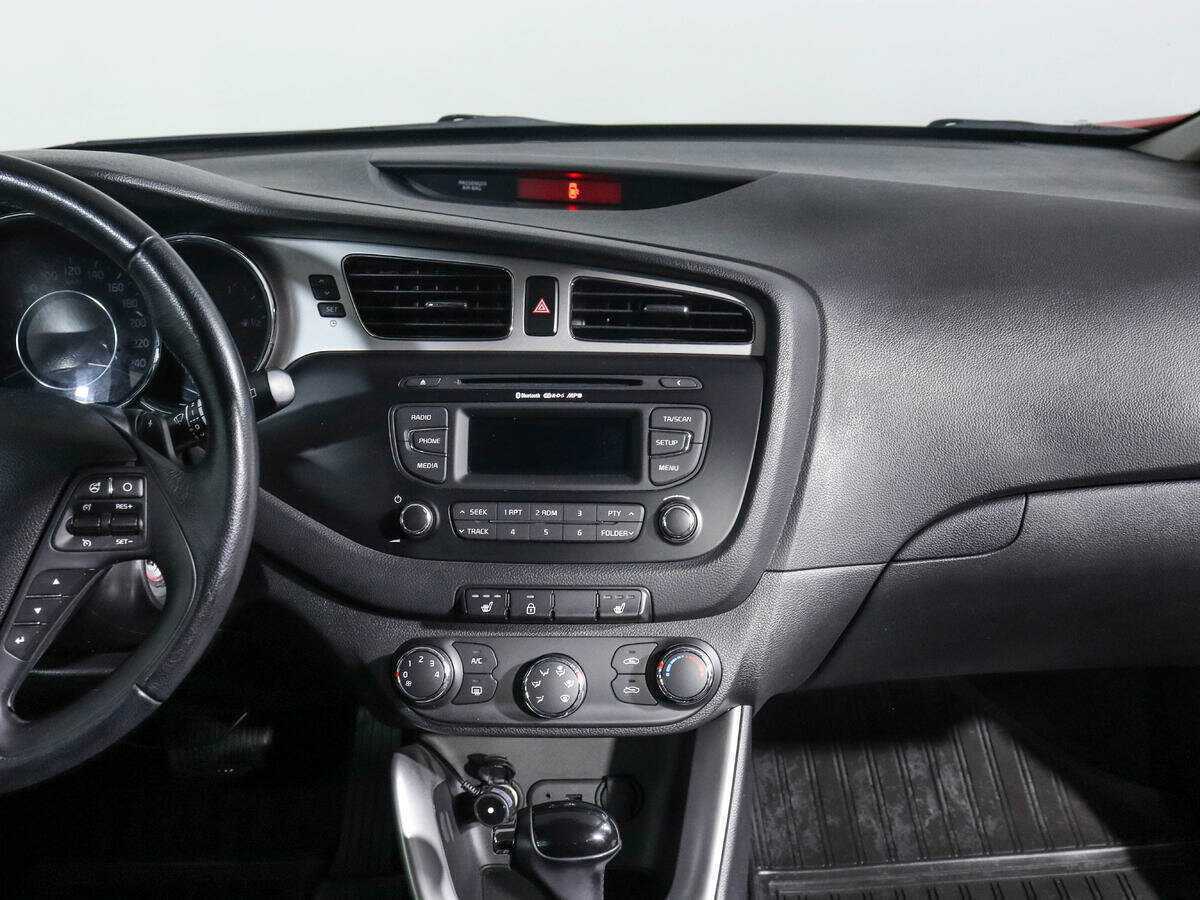 Купить Kia Ceed с пробегом. Фото: #11