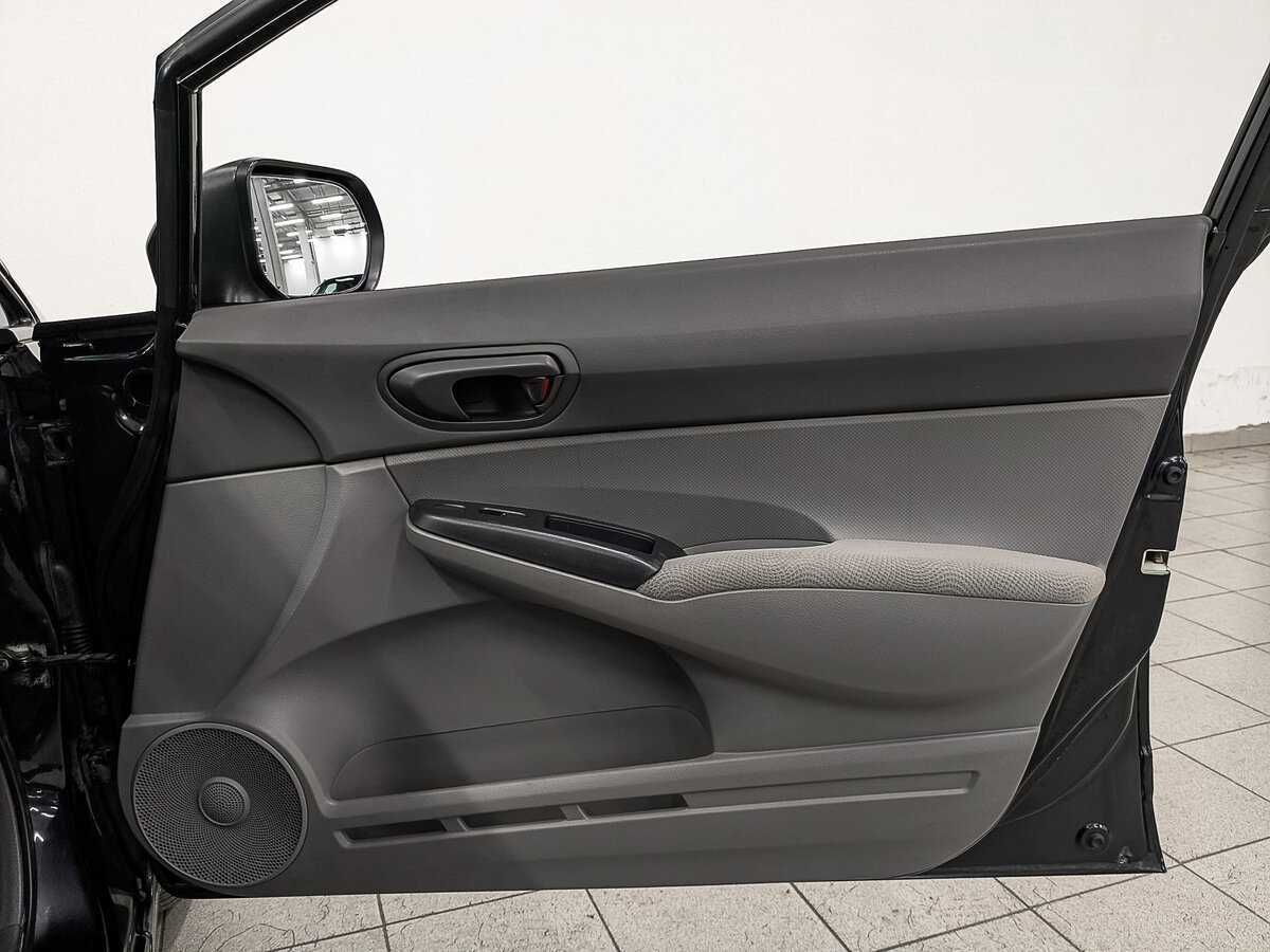 Купить Honda Civic с пробегом. Фото: #24
