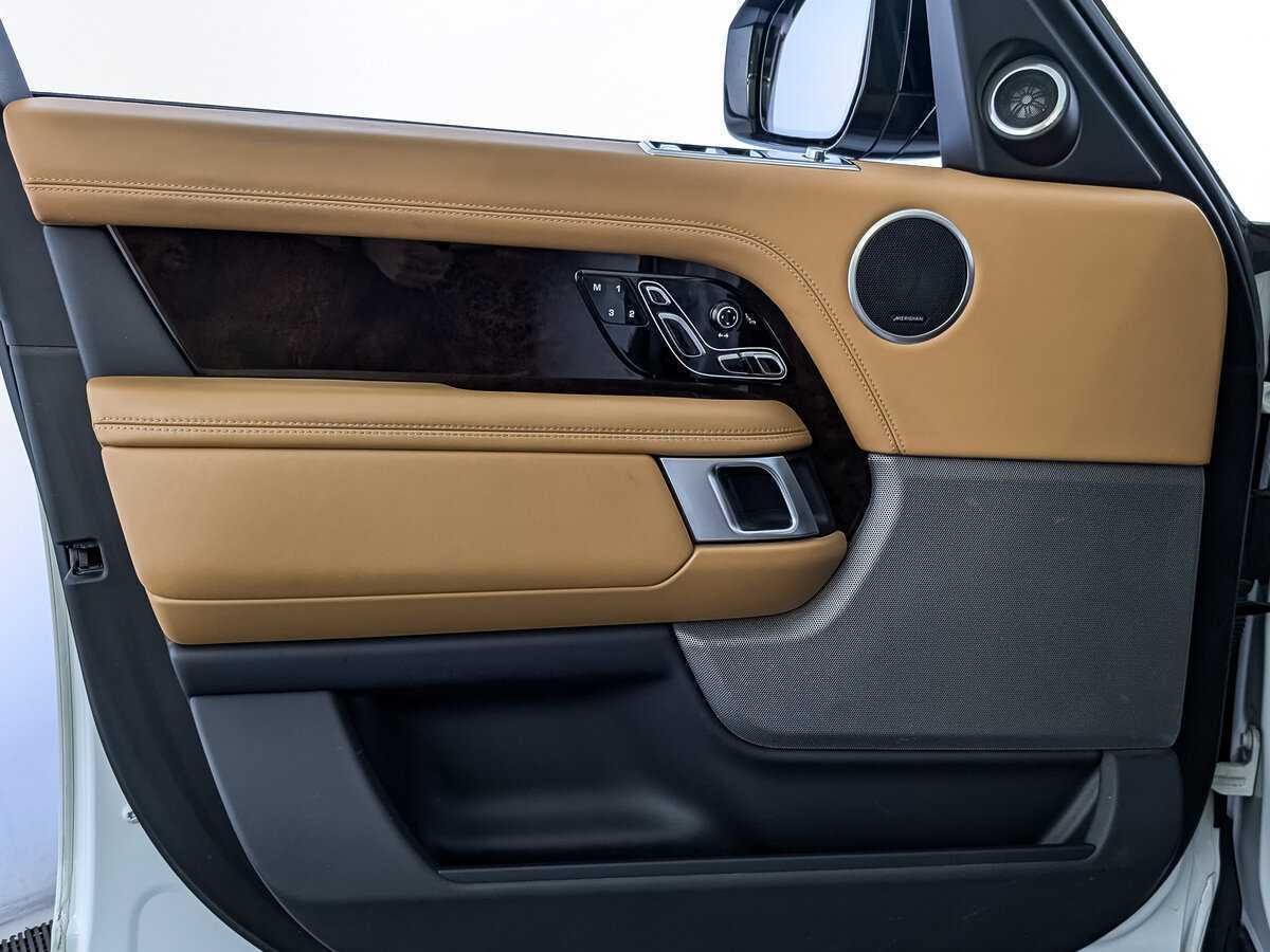 Купить Land Rover Range Rover с пробегом. Фото: #14