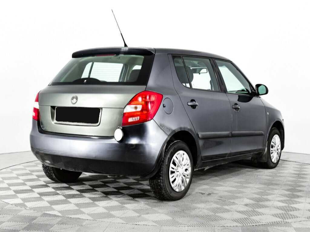 Купить Skoda Fabia с пробегом. Фото: #4