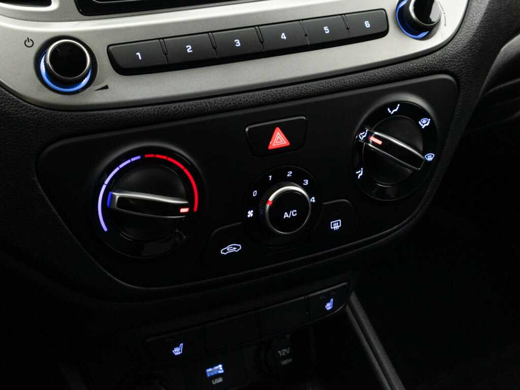 Купить Hyundai Solaris с пробегом. Фото: #14