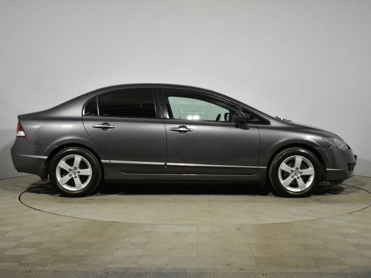 Купить Honda Civic с пробегом. Фото: #3