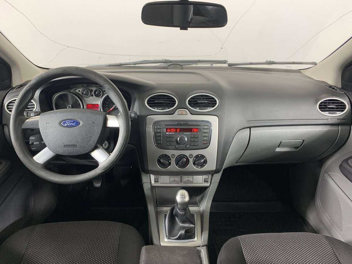 Купить Ford Focus с пробегом. Фото: #9