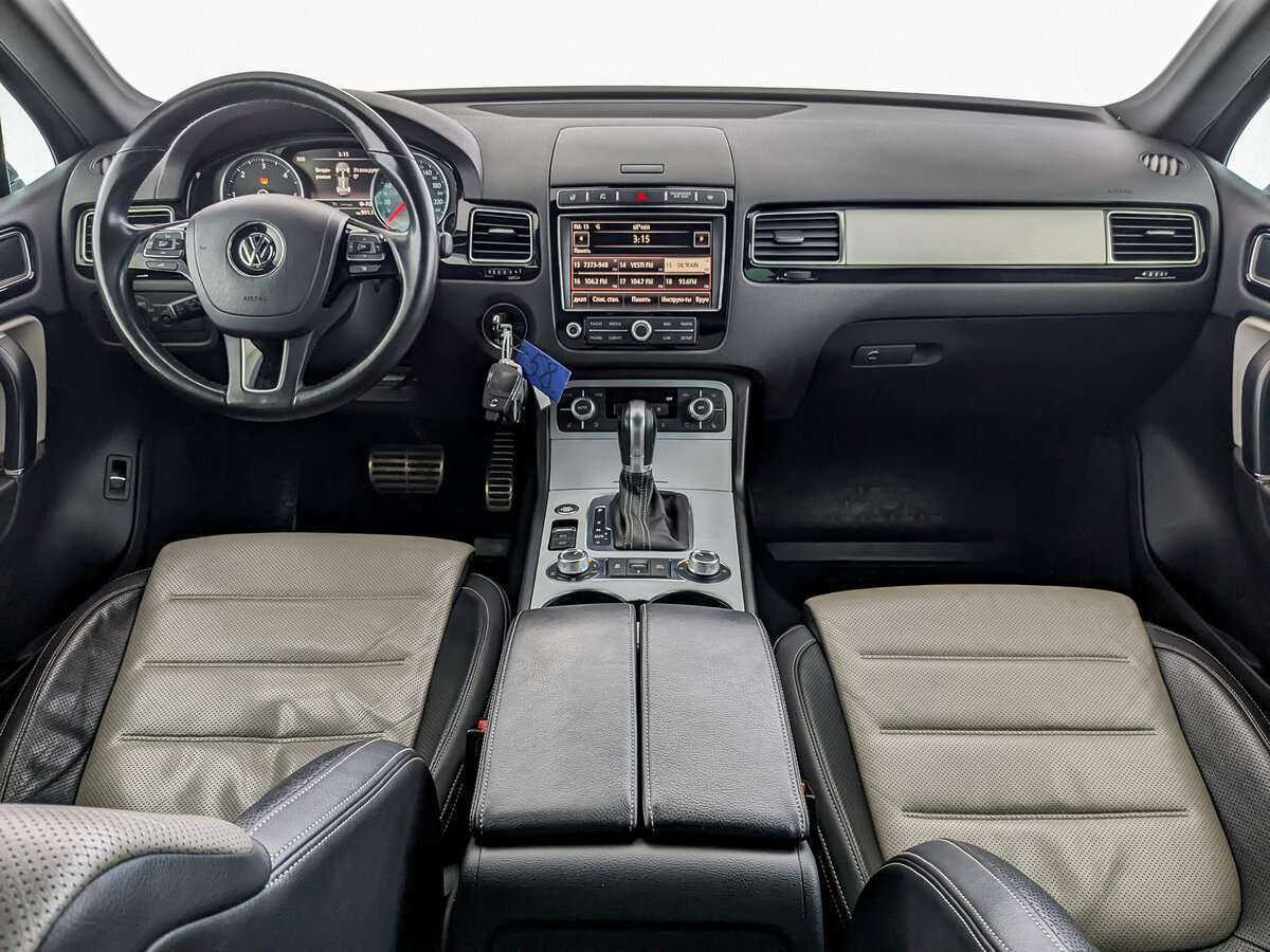 Купить Volkswagen Touareg с пробегом. Фото: #11