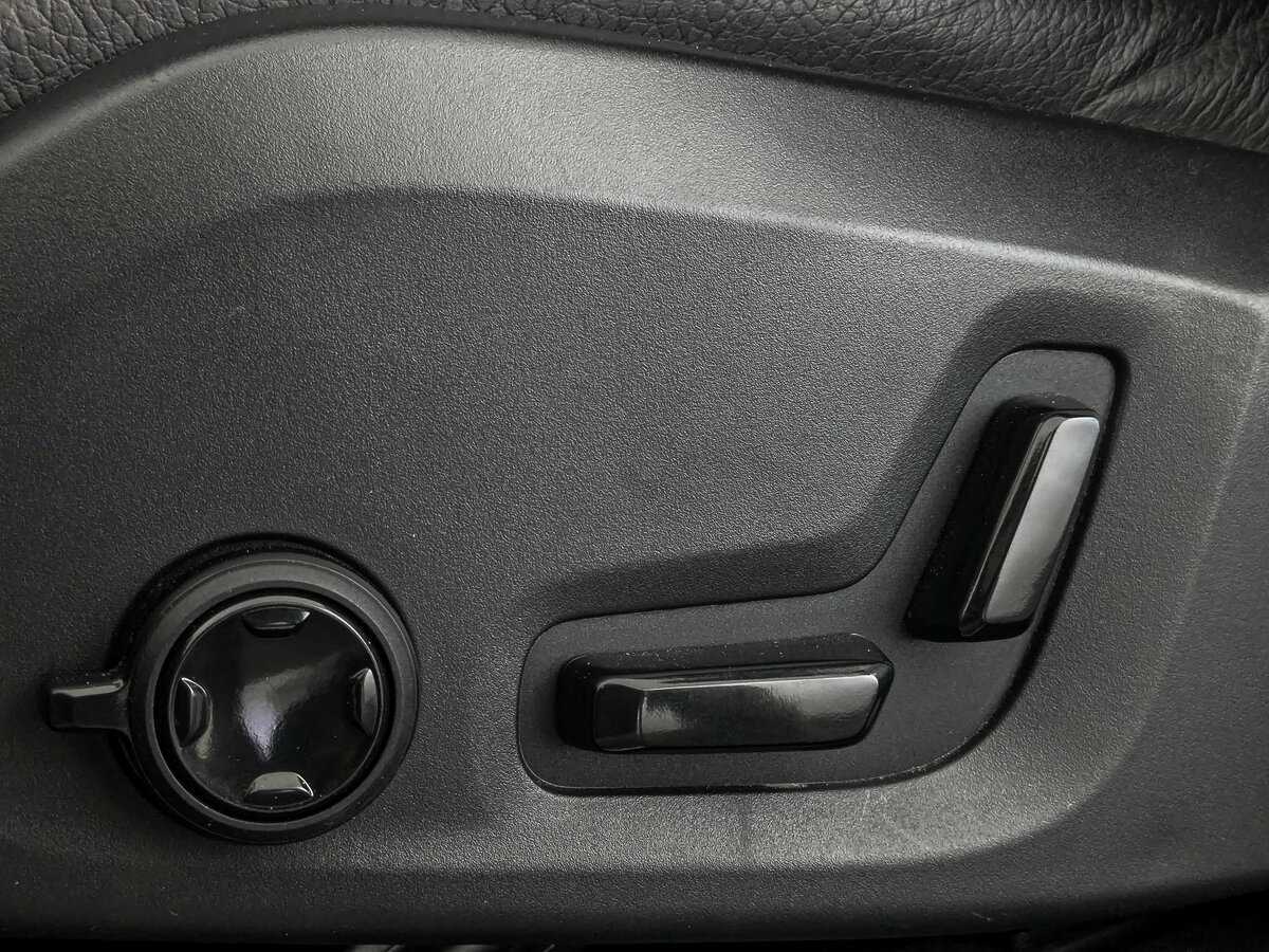 Купить Volvo XC90 с пробегом. Фото: #24