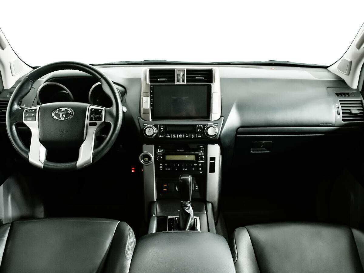 Купить Toyota Land Cruiser Prado с пробегом. Фото: #8