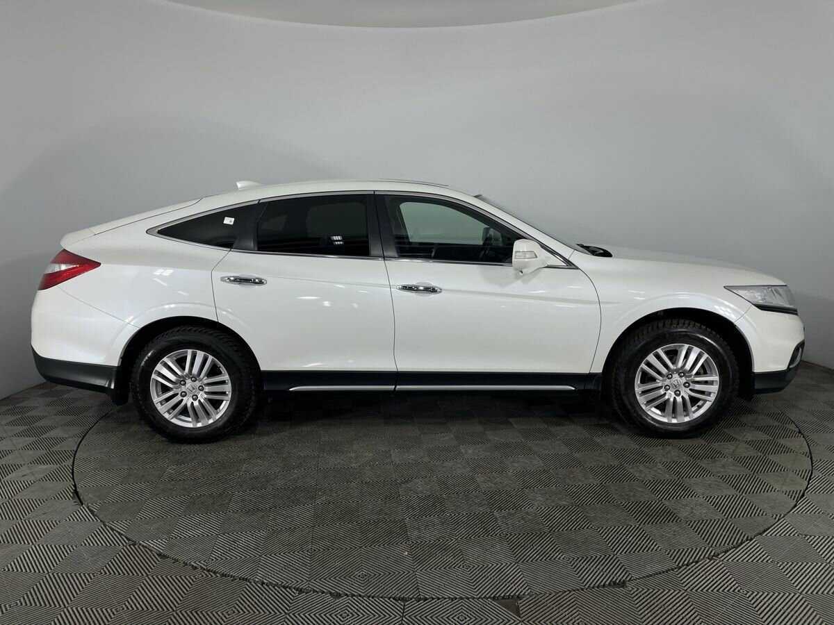 Купить Honda Crosstour с пробегом. Фото: #3