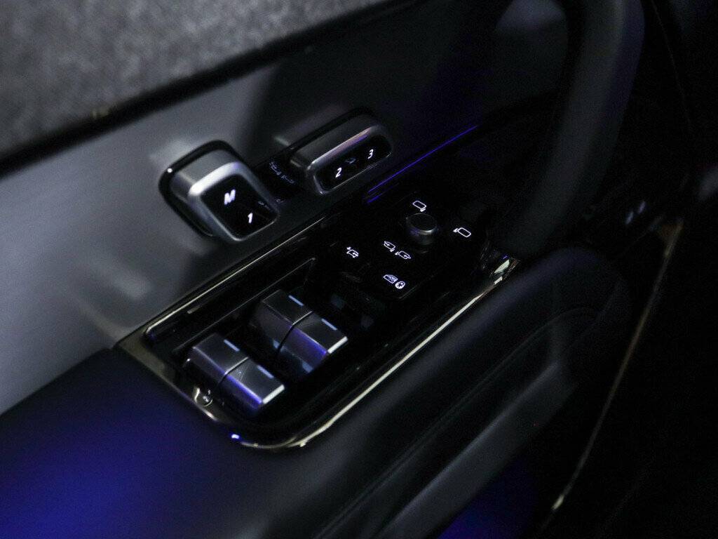 Купить Land Rover Range Rover Sport с пробегом. Фото: #36