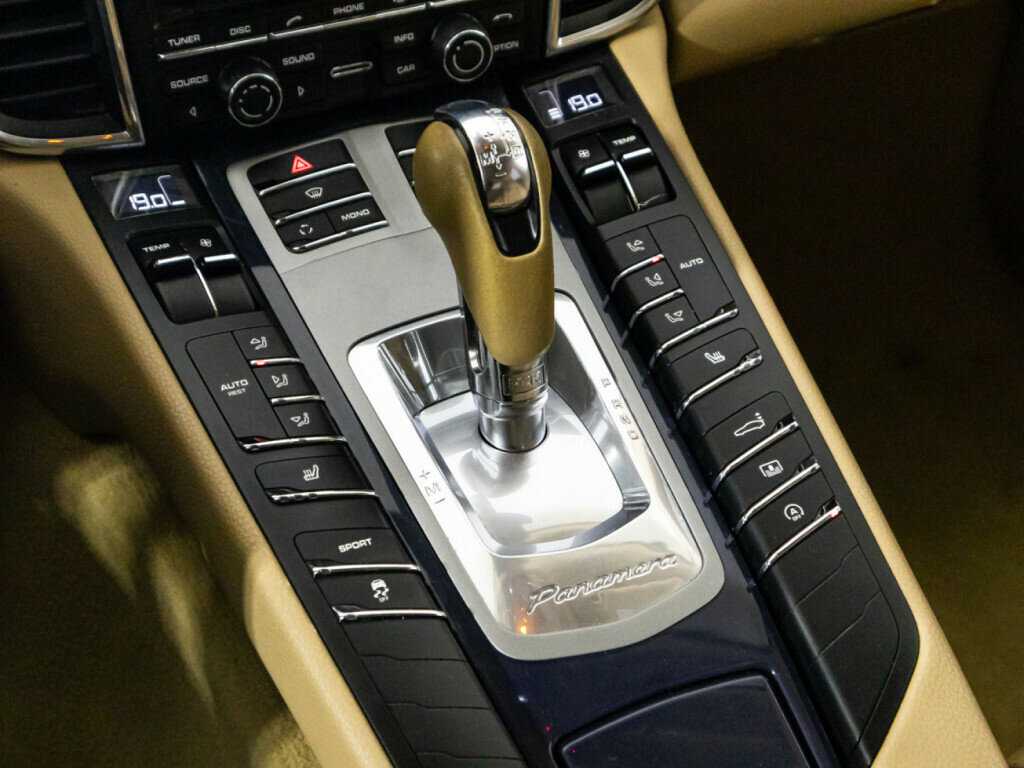 Купить Porsche Panamera с пробегом. Фото: #15