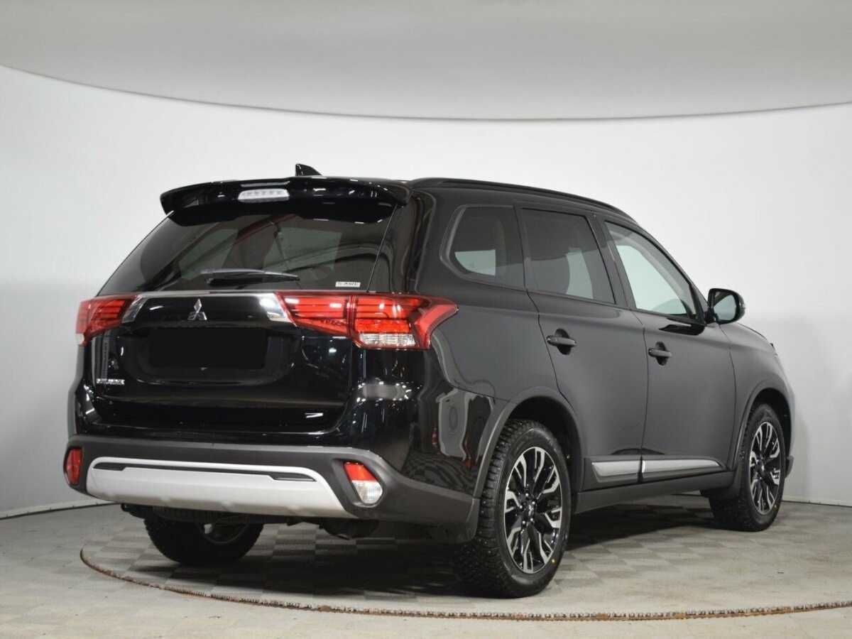 Купить Mitsubishi Outlander с пробегом. Фото: #3
